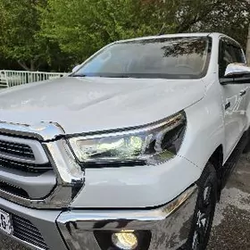 Toyota Hilux 2025