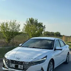 Hyundai Elantra 2021