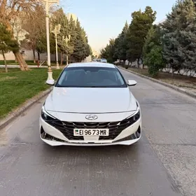 Hyundai Elantra 2021