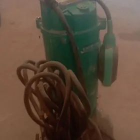 100 lik glubinnyy nasos