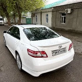 Toyota Camry 2010