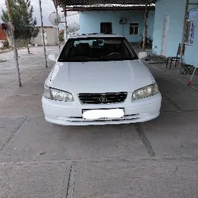 Toyota Camry 1999