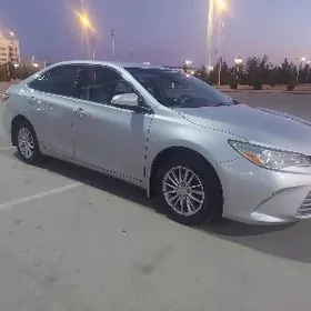 Toyota Camry 2017