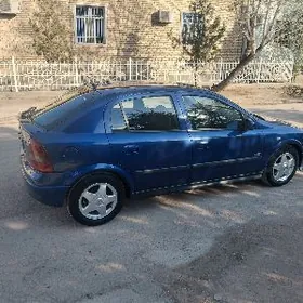 Opel Astra 2003