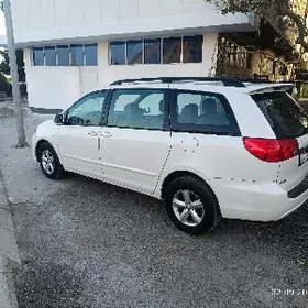 Toyota Sienna 2009
