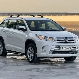 Toyota Highlander 2019