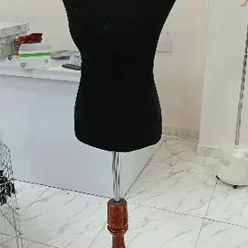 Maniken Манекен женский