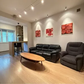 ️Центр️3 ком 1 этаж