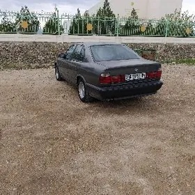 BMW 525 1990