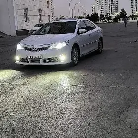 Toyota Camry 2012