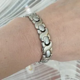 давление браслет