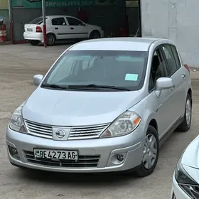 Nissan Versa 2010
