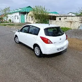 Nissan Versa 2009