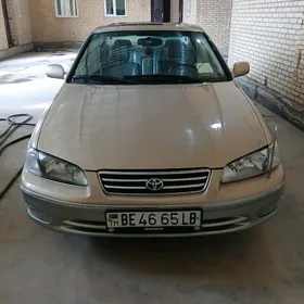 Toyota Camry 2001