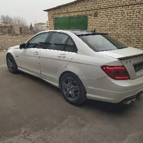 Mercedes-Benz C300 2010
