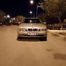 BMW E39 1999
