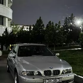 BMW E39 1999