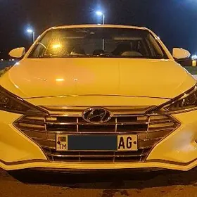 Hyundai Elantra 2020