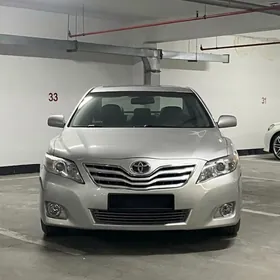 Toyota Camry 2011