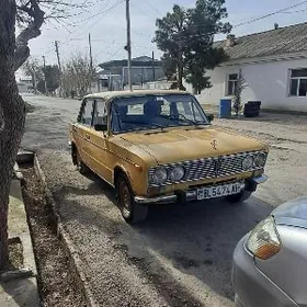 Lada 2103 1986