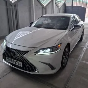 Lexus ES 350 2022