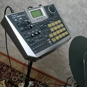 Roland sp 606