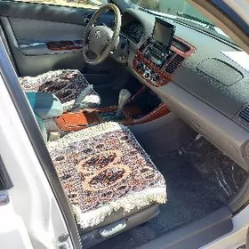 Toyota Camry 2004