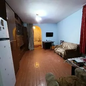 СРОЧНО 1 В 2 КОМ 2 ЭТАЖ