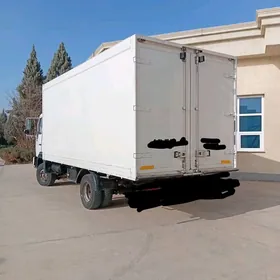 Mitsubishi Canter 2003