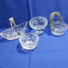 hrustalnye vazy , korany