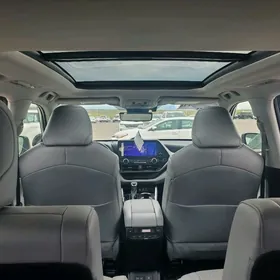 Toyota Highlander 2024