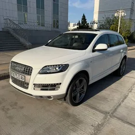 Audi Q7 2011