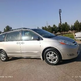 Toyota Sienna 2005