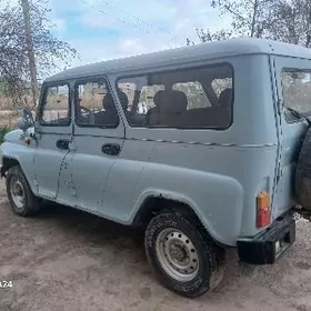 UAZ Profi 1999