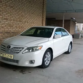 Toyota Camry 2010
