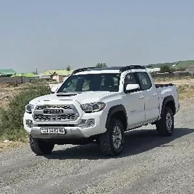 Toyota Tacoma 2019