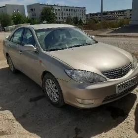 Toyota Camry 2004
