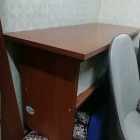 маленький столик