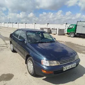 Toyota Corona 1995