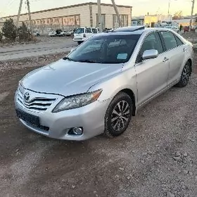 Toyota Camry 2011