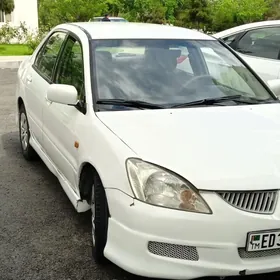 Mitsubishi Lancer 2004