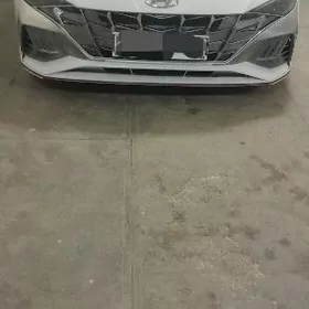 Hyundai Elantra 2021