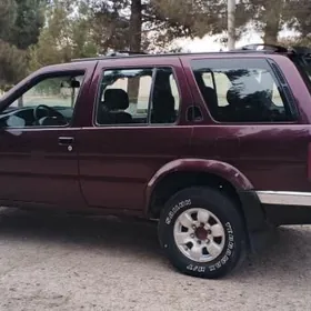 Nissan Pathfinder 1997