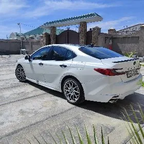 Toyota Camry 2025