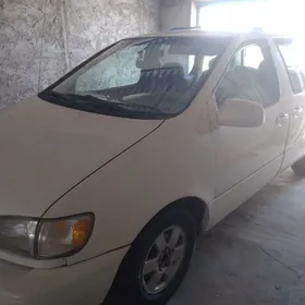 Toyota Sienna 1998