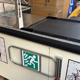 Кассовый стол