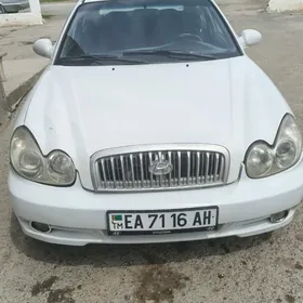 Hyundai Sonata 2001
