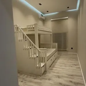 30mikrayon VSOKY POTOLOK 3KOM