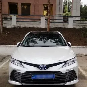 Toyota Camry 2023