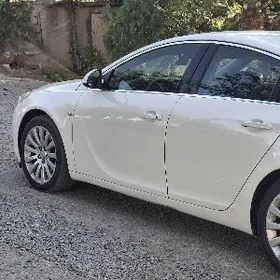 Opel Insignia 2011